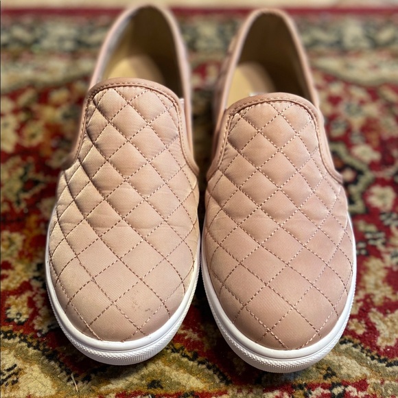 Like New Steve Madden Pink Loafers - Picture 2 of 6